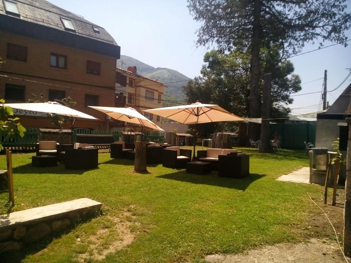 Hotel Restaurante Parador De Felechosa Esterno foto